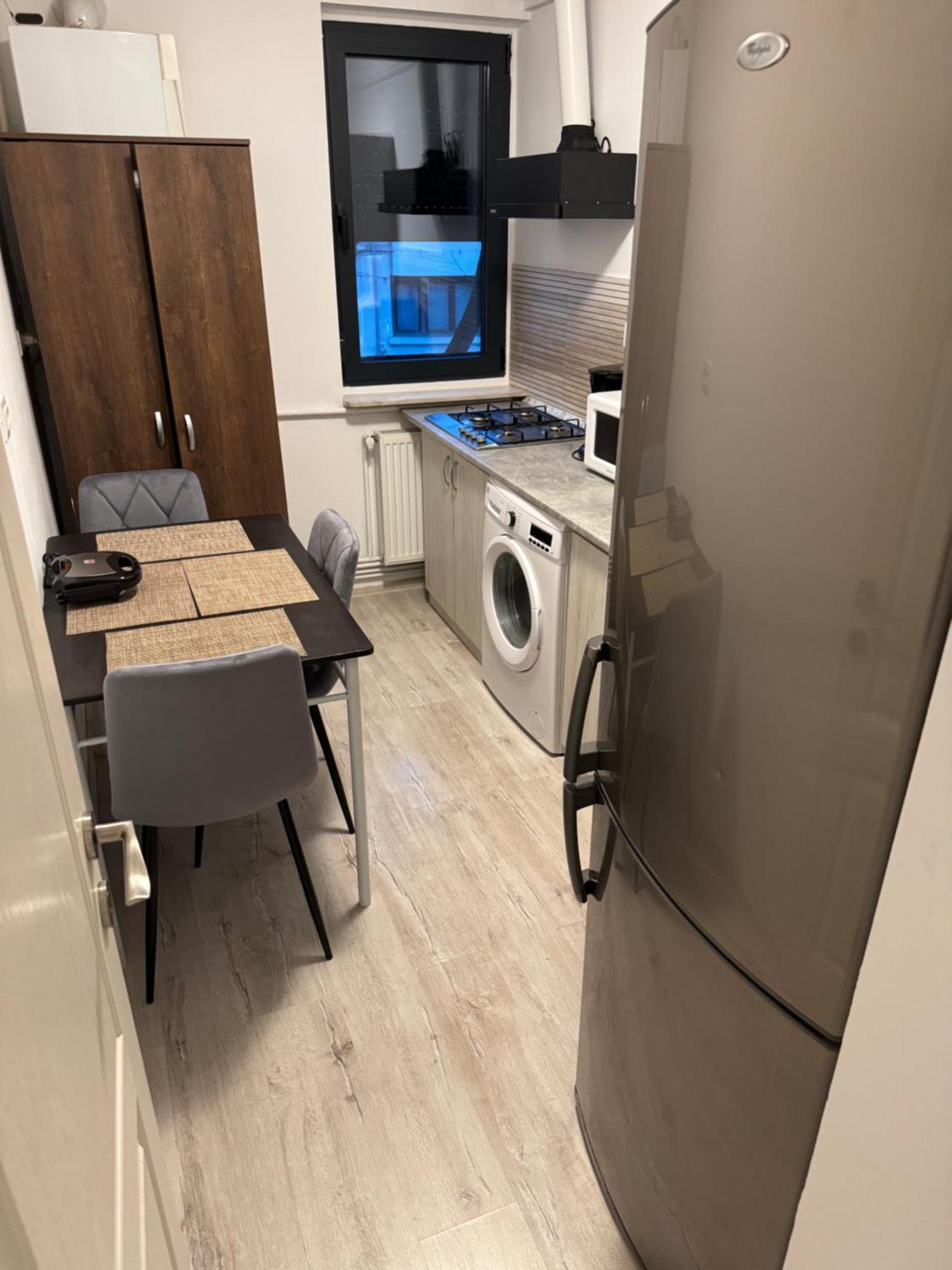 Apartament Ultracentral Modern 1 Pitesti Bagian luar foto